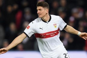 冲刺阶段斯图加特备战亚冠，单刀错失细节曝光，引发热议，心理建设被强调