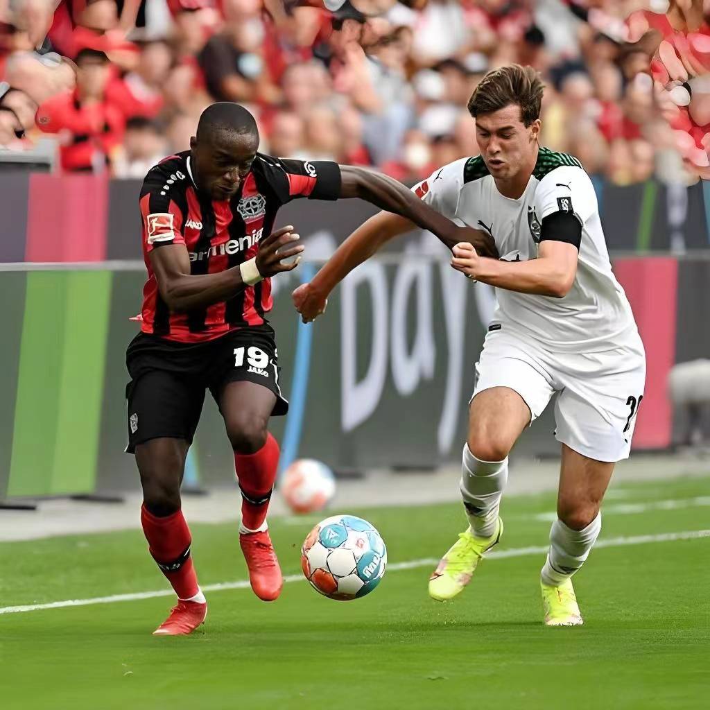 加时末段欧联焦点战；法兰克福远射贴柱；管理层满意；临场指挥获称赞