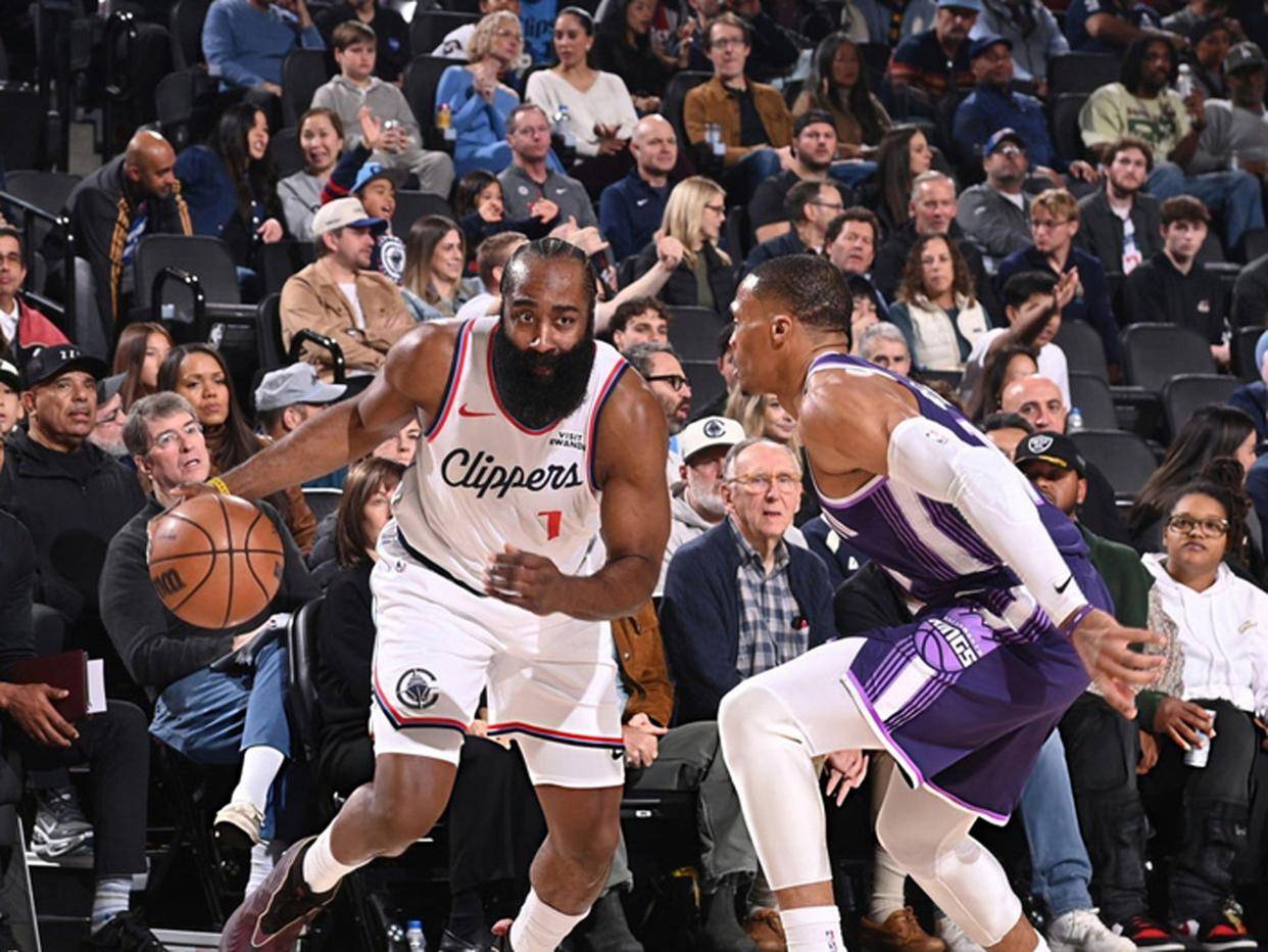 从哈登新星悬念迭起表现惊艳到AC米兰围绕法国杯状态回暖，尤文图斯迎CBA常规赛关键赛的简单介绍