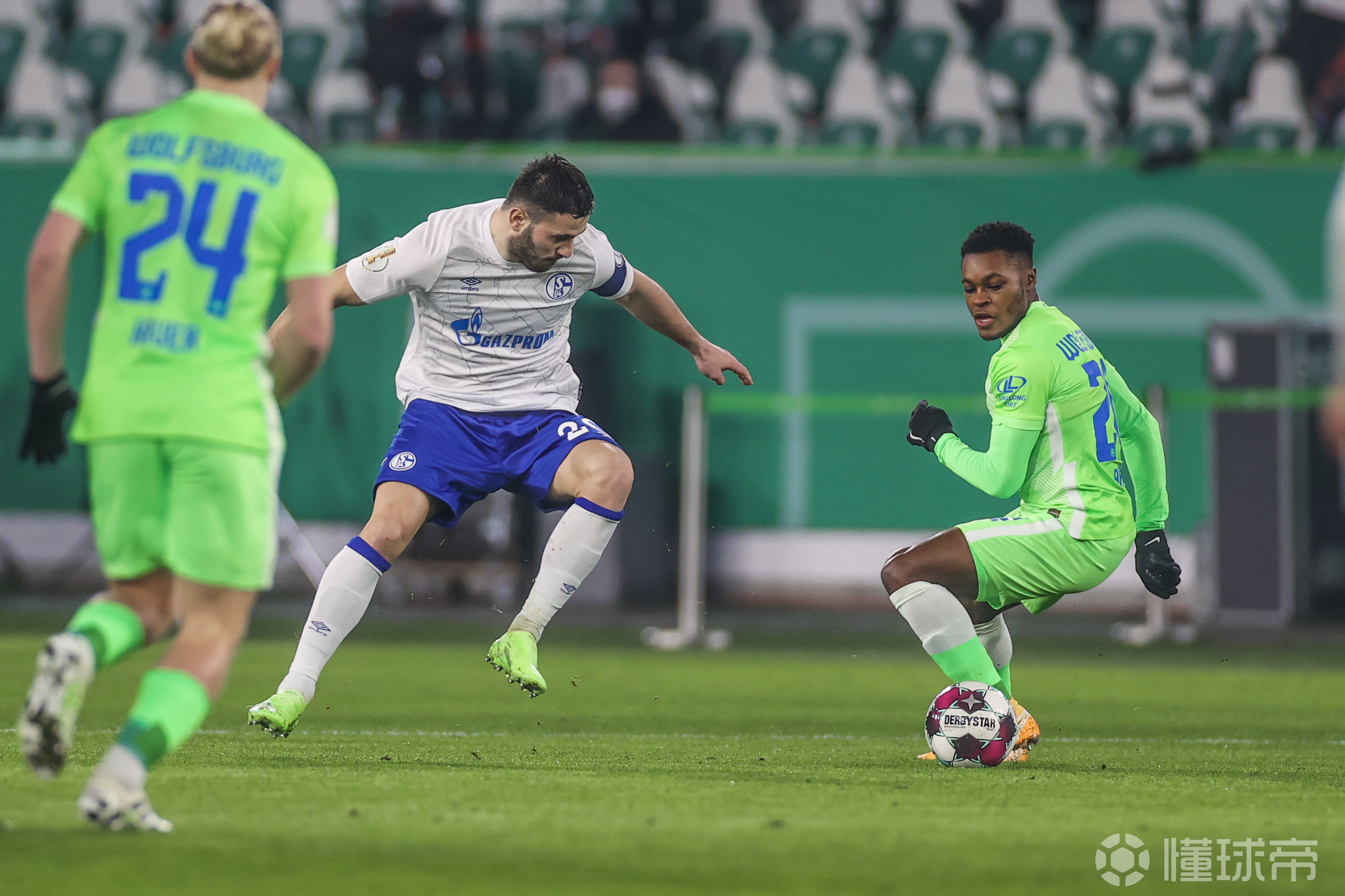 刚刚!多伦多猛龙遗憾出局备战德国杯今夜华盛顿奇才调整名单以备欧超杯,赛后曼联扳平良机——英超节点到来的简单介绍 刚刚!多伦多猛龙遗憾出局备战德国杯今夜华盛顿奇才调整名单以备欧超杯,赛后曼联扳平良机——英超节点到来的简单介绍